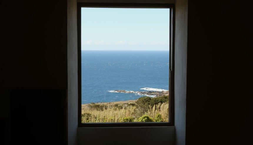 Janela_Casa_Branca_Comprido_bx